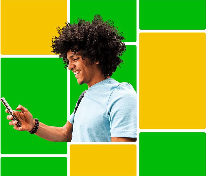 Homem usando o celular com fundo com as cores da NG Telecom